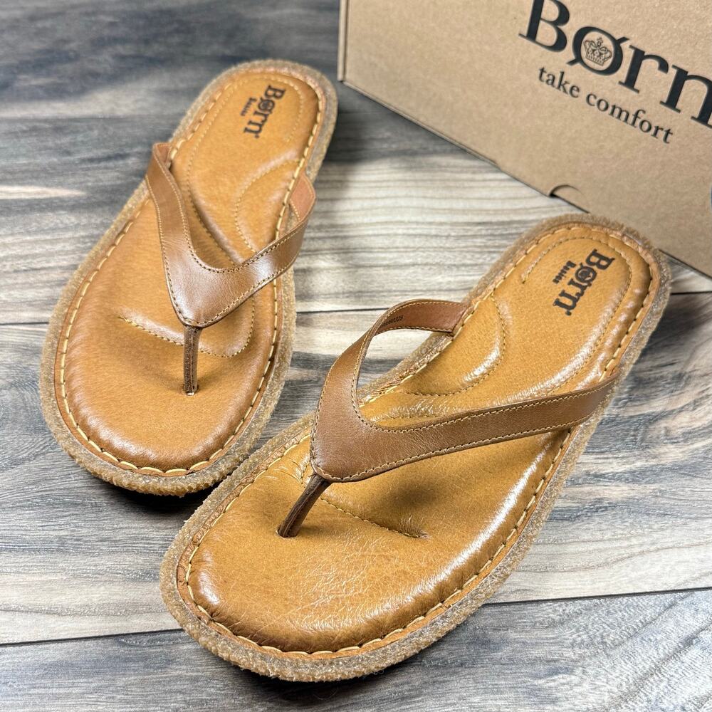NIB Born Basic Maite 10M Tan Leather Flip Flops Comfort Flat Thong Sandals - Picture 2 of 10
